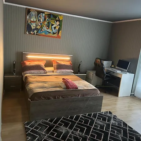 Maxonale Près De Paris Avec Piscine Chauffée, Sauna Et Jacuzzi Villa