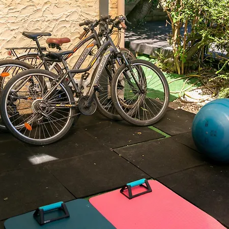 Près De Paris Avec Sauna Et Piscine Villa