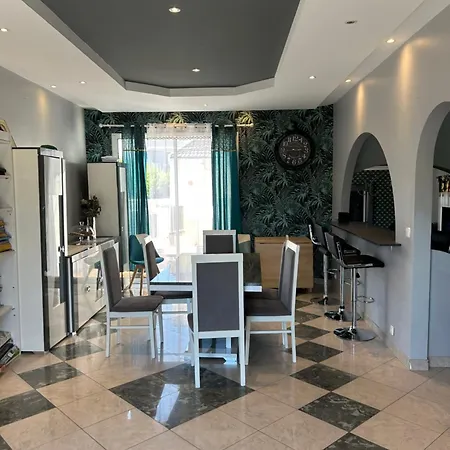 Maxonale Pres De Paris Avec Piscine Chauffee, Sauna Et Jacuzzi Villemoisson-Sur-Orge